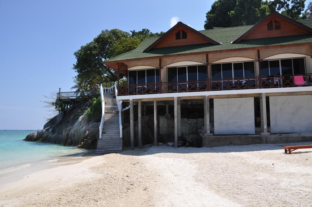 New Cocohut Chalet Hotel Kuala Terengganu Room photo