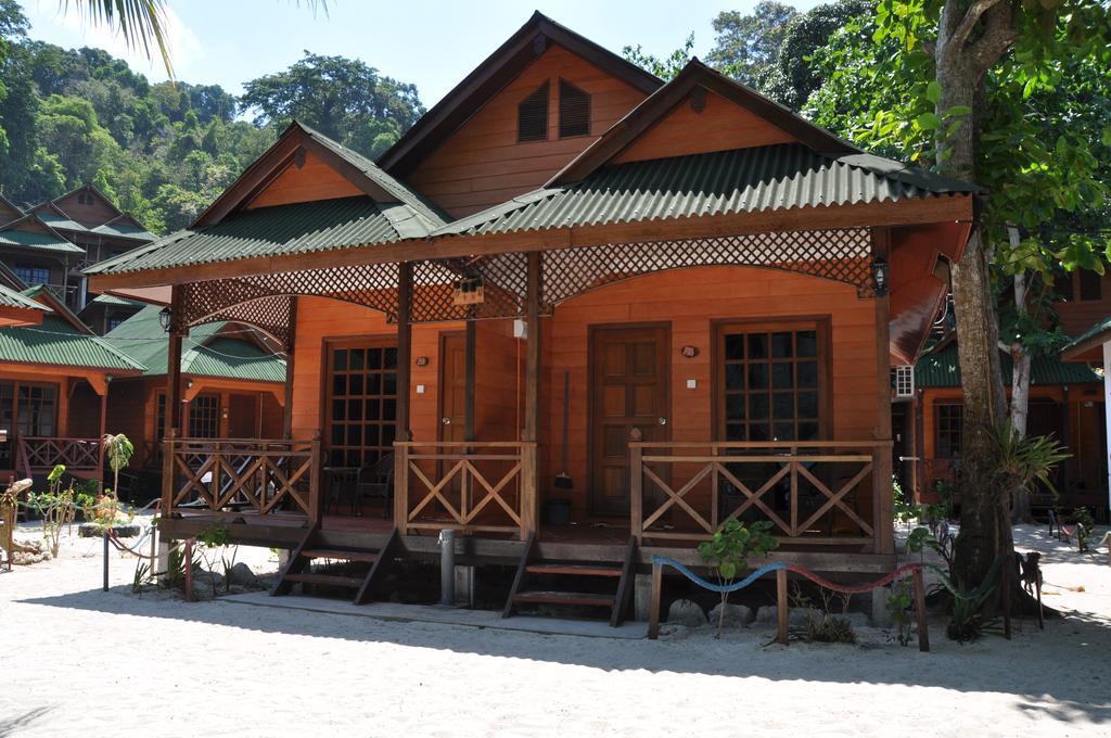 New Cocohut Chalet Hotel Kuala Terengganu Room photo